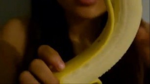 Big Asian Lips around a Big Banana - DamnCam&period;net