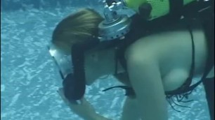 Aquafans - Maggie Learning to Scuba