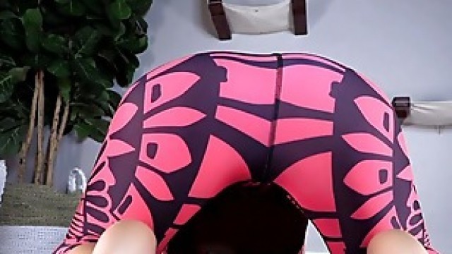 GJ - Hot yoga ass