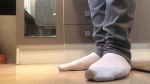 GODDESS LAETICIA'S BLACK TOENAILS IN SMELLY ANKLE SOCKS