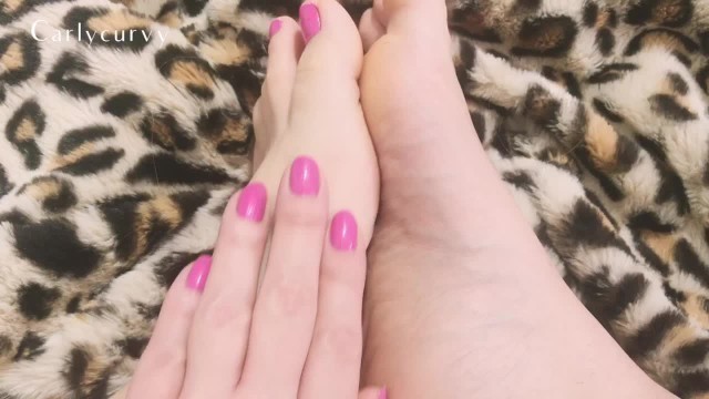 Dirty Talk, Feet, and Pussy Play with Carlycurvy!