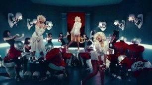 Madonna Feat. M.I.A. and Nicki Minaj - Give me all your Luvin'