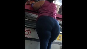 GRANDE CULO SSBBW BIGGEST ASS EVER!! (MUST SEE) CANDID