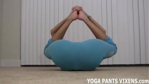 These tight yoga shorts look amazing on my round ass JOI